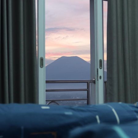 Narwastu Hills Hotel Tomohon Bagian luar foto